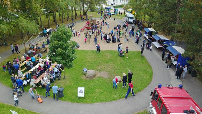 Feuerwehrspielplatzfest.jpg
